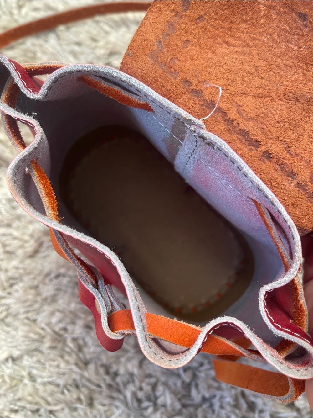 Leather bag - Picture 3 of 3